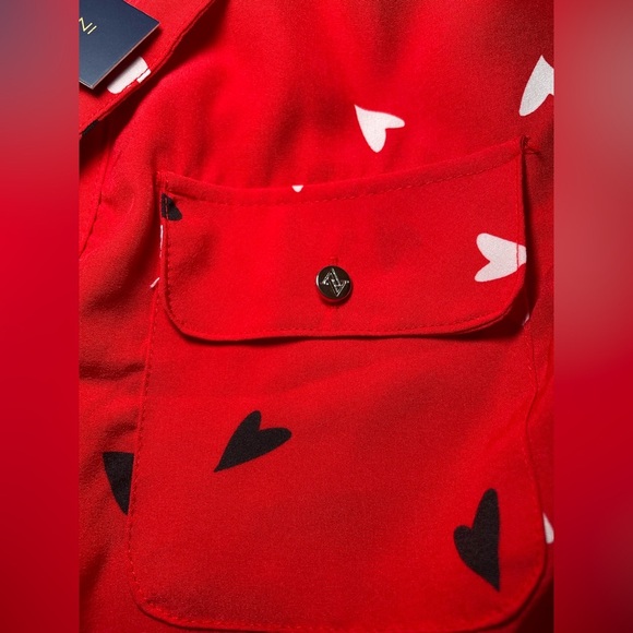 Adrienne Vittadini Woman’s Red Heart Blouse Size Small NEW Collared - Picture 8 of 9